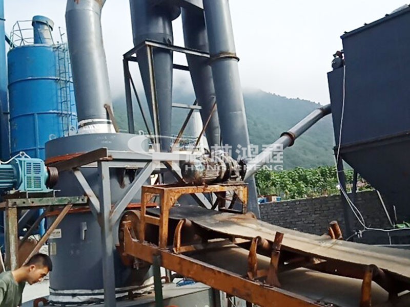 磨重鈣的機(jī)子時(shí)產(chǎn)1噸重鈣磨機(jī)型號(hào)4R3216型雷蒙機(jī) 磨重鈣的機(jī)子時(shí)產(chǎn)1噸重鈣磨機(jī)型號(hào)4R3216型雷蒙機(jī)