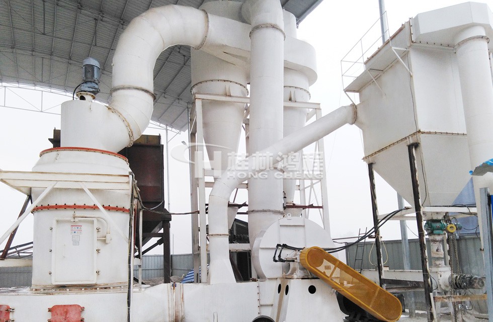 HC1900打礦石粉機(jī)器多少錢一臺(tái) 雷蒙磨粉機(jī)多少錢一臺(tái)？幾萬到幾十萬不等