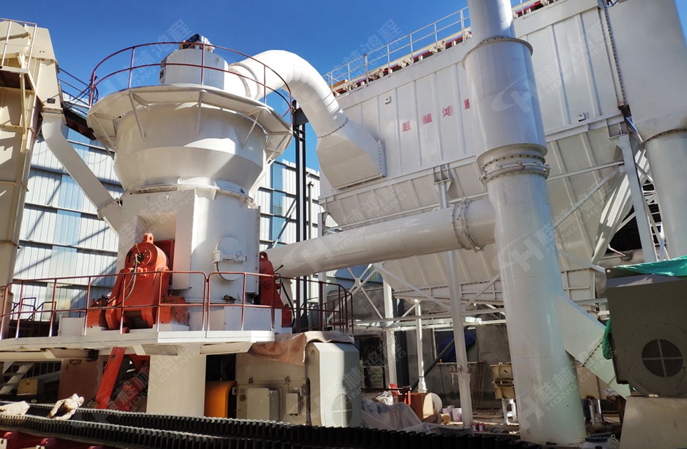 打礦石粉機(jī)器多少錢一臺(tái)？立式磨機(jī)設(shè)備-桂林鴻程HLM立式磨粉機(jī) ，價(jià)格在上百萬以上